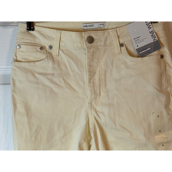 NWT Nine West Women's Cream Kick Flare High‎ Rise Cropped Jeans Size 4 - Picture 2 of 8